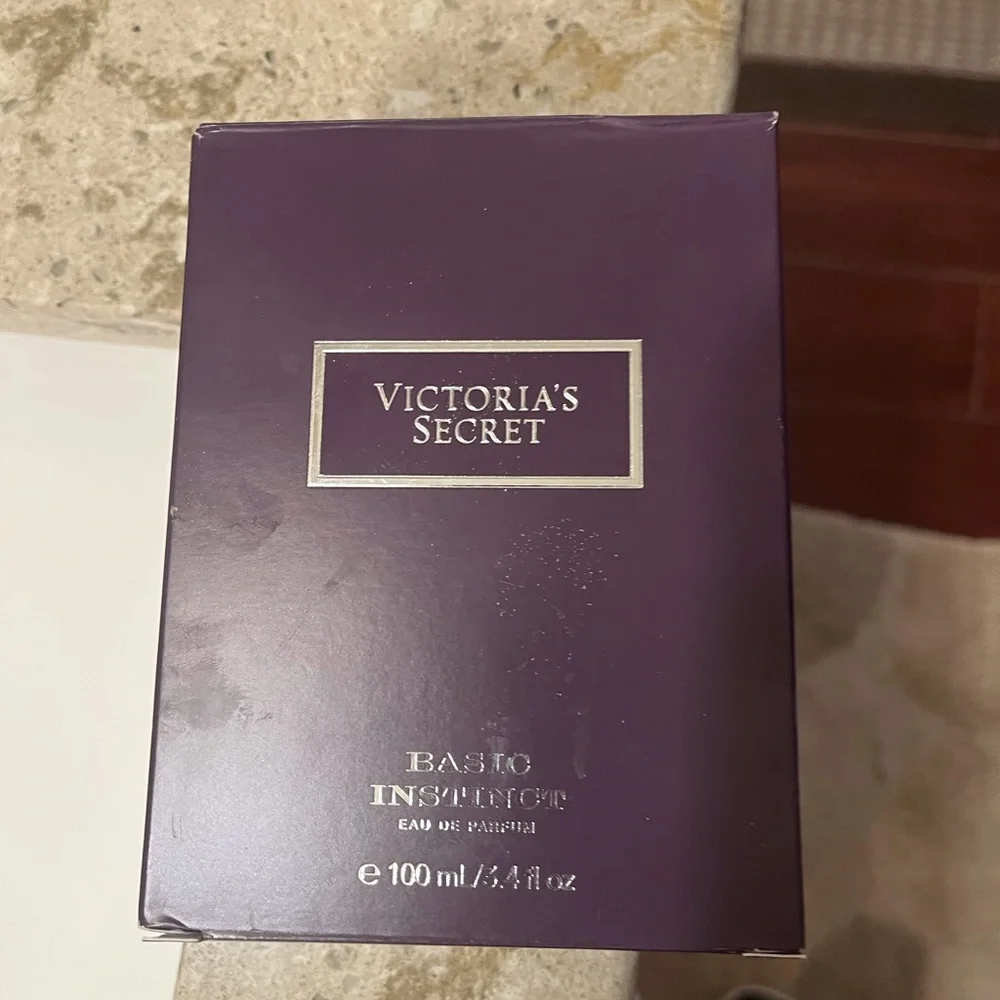 Victoria's Secret Basic Instinct Eau de Parfum in Purple Box - Picture 5 of 5